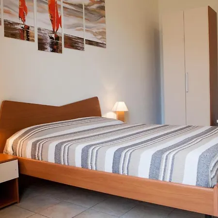 Poseidon Bed & Breakfast 2*